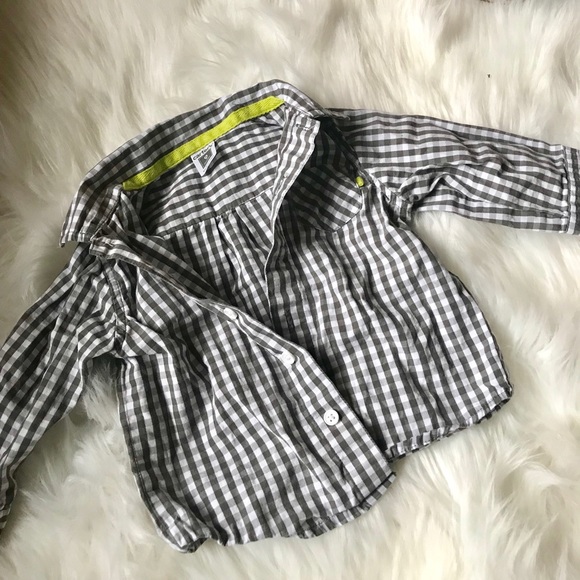 Carters 9month dress shirt - Picture 1 of 2